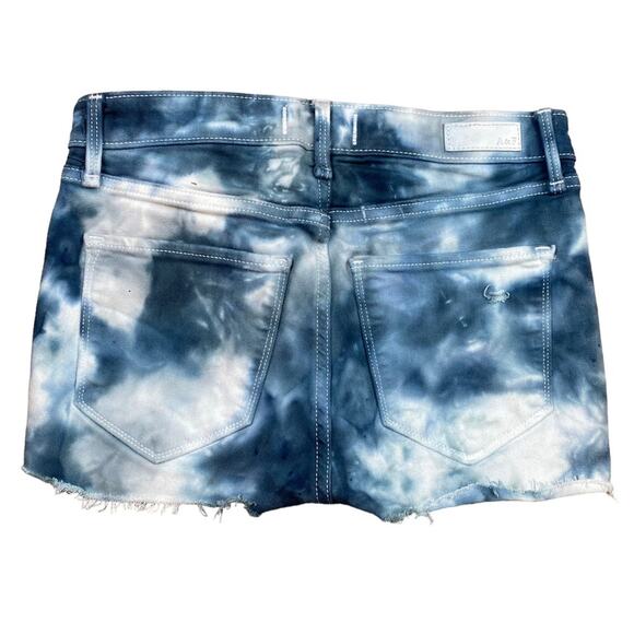 A&F Harper Low Rise Super Skinny Distressed Tie Dye Jean Shorts Size 24 / 00 - Picture 2 of 6